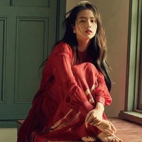 นางเอก:ฟ้า