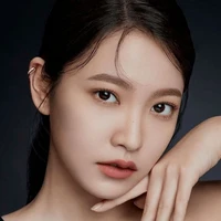 KIM YERI