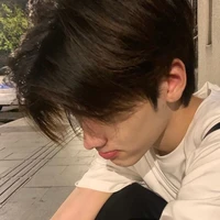 เบส(พระเอก)​