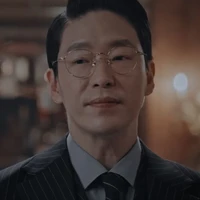 Elvano Stephen[Paman Krystal]