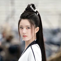 ซู่หมิง(องค์รักษ์หญิง+คนสนิทของนางเอก)
