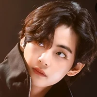 Kim.Taehyung.Vano.Anggara