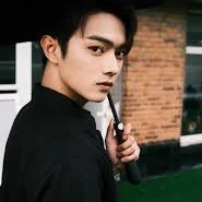 คิม(พระเอก)