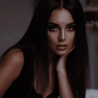 Selene Idris Giovanni