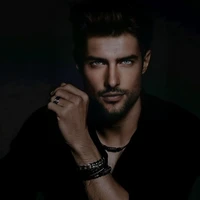 Andrew Idris Giovanni