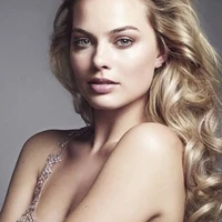 Margot Robbie