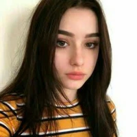 Emely(mejor amiga de Tamy una 17 años)