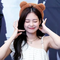 เชลล่า(นางเอก)