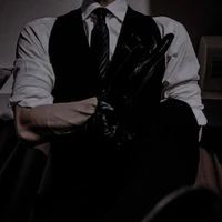 another(พ่นนายเอก)