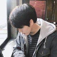 ไซม่อน(เพื่อนพระเอก)