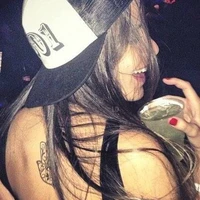 Bruna( Irma do Matheus)