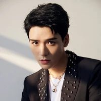 ลูคัส(พระเอก)