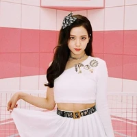 KIM JISOO
