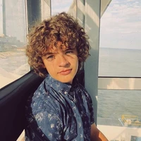 dustin