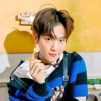 Lee Baekhyun [Mama]