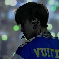 ก้องภพ(นายเอก)