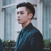 กู้ภาคิน(พระเอก)