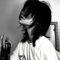 ไนท์(น.อ)