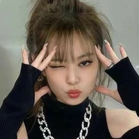 jennie kim saetur