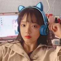 ลาวีเชย(นางเอก)