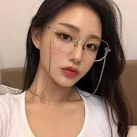 ลูน่า(แม่นางเอก)