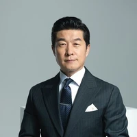 Robert Mahendra