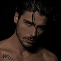 Demian (25)