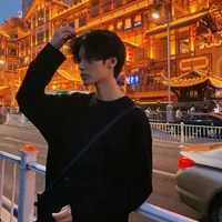 นายเอก(อุ่น)
