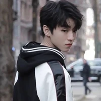 ลูกน้องพระเอก(อเล็กซ์)😑