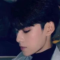 บาส//พระเอก