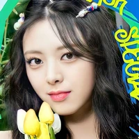 SHIN YUNA