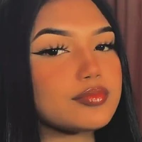 mari(bff da pilar)