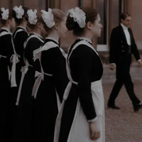 EMPLEADA(S)
