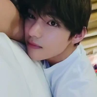 คริส(นายเอก)