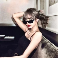 Vera Wang saryaka