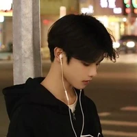 วา📷 (เพื่อนนายเอก)