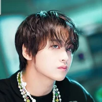 lee donghyuck