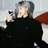 เจเค(พระเอกมาเฟียอันดับ1😈🍷👑)