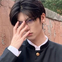 หวังลั่วหาน(พ่อพระเอก)