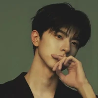 อาเทอร์(พระเอก)