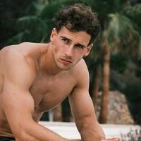 Max Morosova