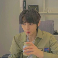 ฮุน😎🤩/พี่นางเอก