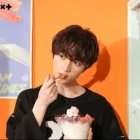 บอมกยู/🍰/เจ้าของร้านขนม