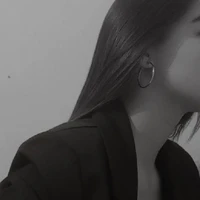 ฟิลด์(พี่สาวพระเอก)
