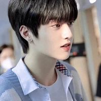 แมท=คนที่แอบชอบนายเอก+พระรอง