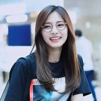 เเพรวา กิติสกุล(เเม่นางเอก)