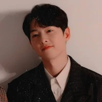 Joong Ki (1st step uncle of MC)