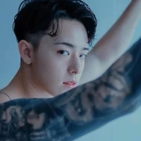 ลูคัส/นักแข่งรถมืออาชีพ