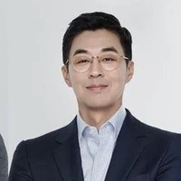 kim ji(Dueño)