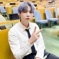 Min yoongi friend de tae